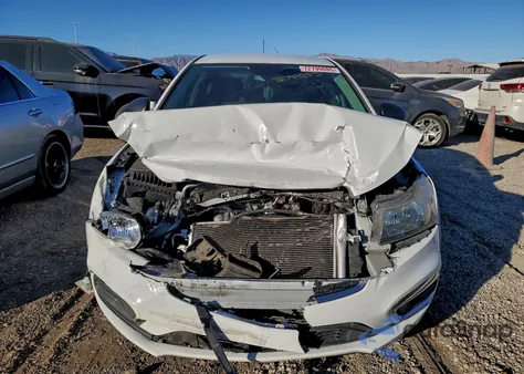 2015 Chevrolet Cruze Ls z USA, uszkodzony, nr VIN 1G1PA5SH8F7193521